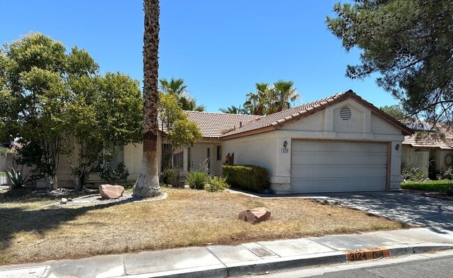 Building Photo - Desert Breeze Amd