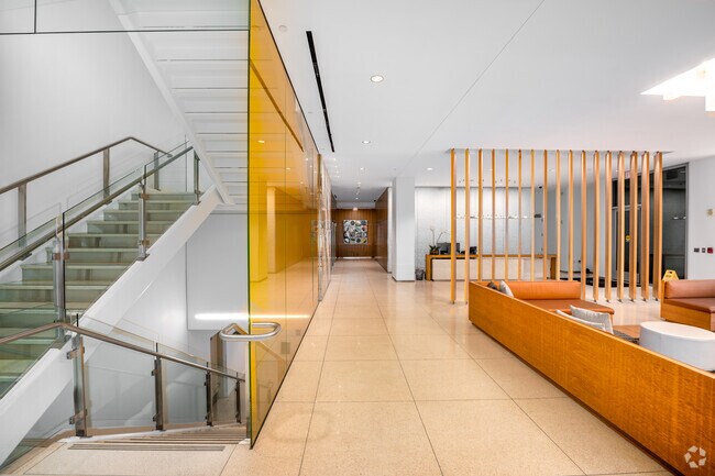 Photo - Intersect at O