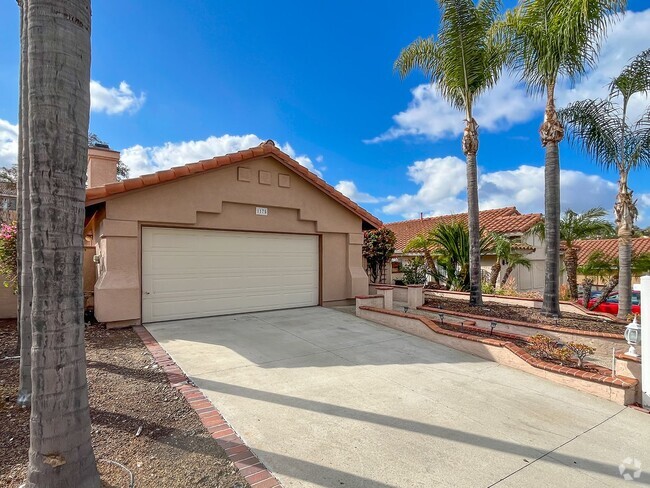 Building Photo - Beautiful 3BR/2Bath home in San Marcos San...