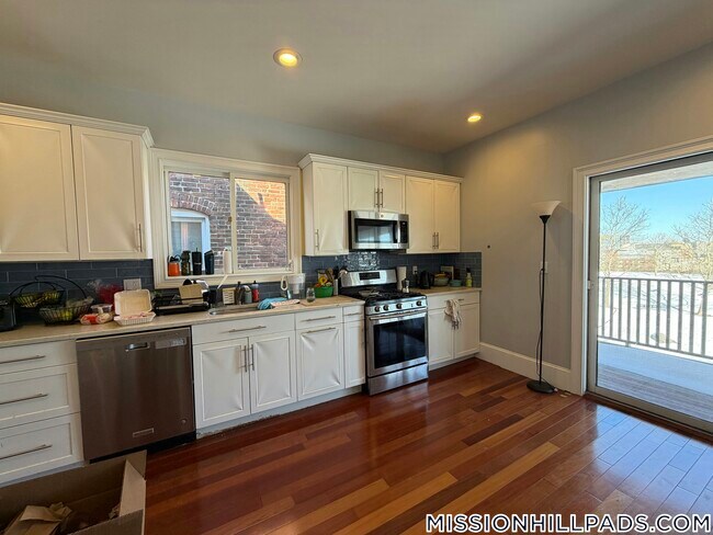 Photo - 100 Calumet St Unit 3