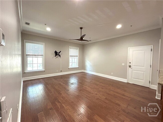 Photo - 425 E Mc Donough St Unidad 101