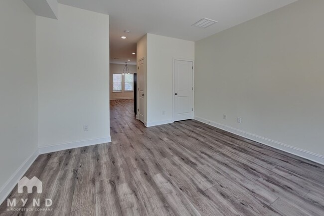 Photo - 2392 Eagle Creek Ct