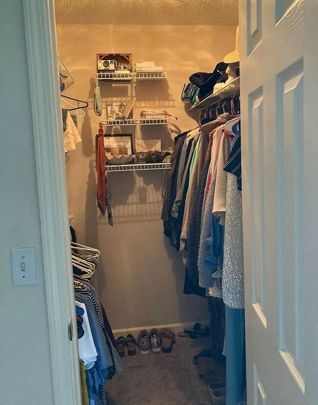 Photo - 2 Bedroom 2 Bath Located 1 Mile From Campus!!