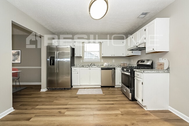 Photo - 5949 Creekside Dr