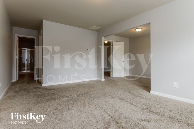 Photo - 349 Rankin Cir