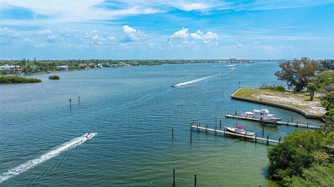 Photo - 1308 Old Stickney Point Rd Unit WP3