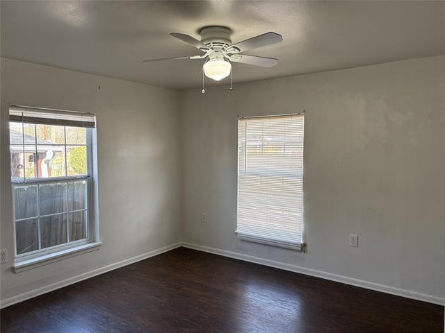 Photo - 102 W Elm St