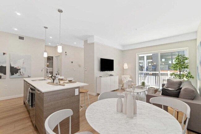 Photo - Hendry Place