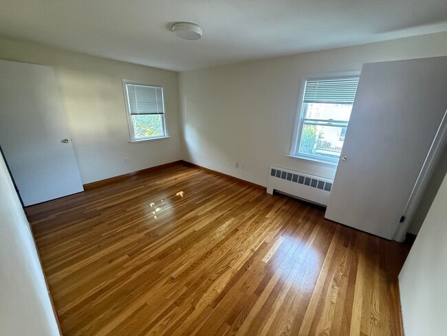 42 Chestnut St Unit 2