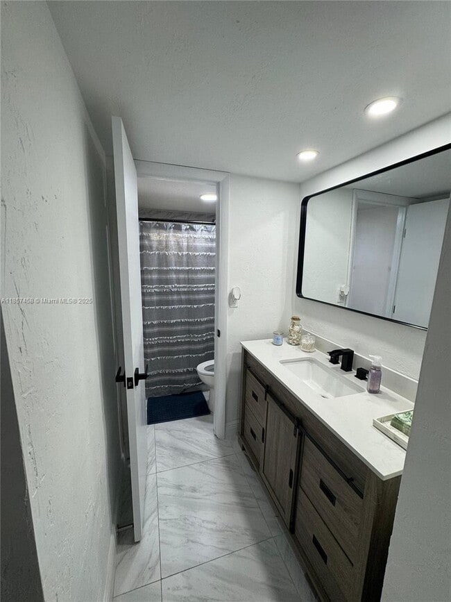 Photo - 13715 Kendale Lakes Cir Unit PH-A1