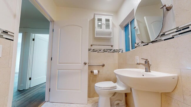 Photo - Spacious Single Family Home in Outer Missi...