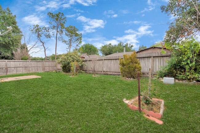 Building Photo - 13411 Splintered Oak Dr