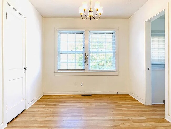 Photo - 1745 Allen Ave