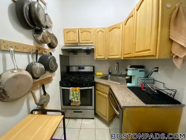 Photo - 129 Cedar St Unit 1