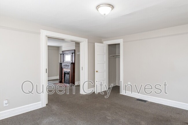 Photo - 115 E Foraker St Unit 2