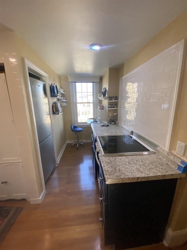 Photo - 11 Beech St Unit 2