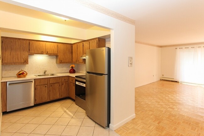 Photo - 53 Paul St Unit 16