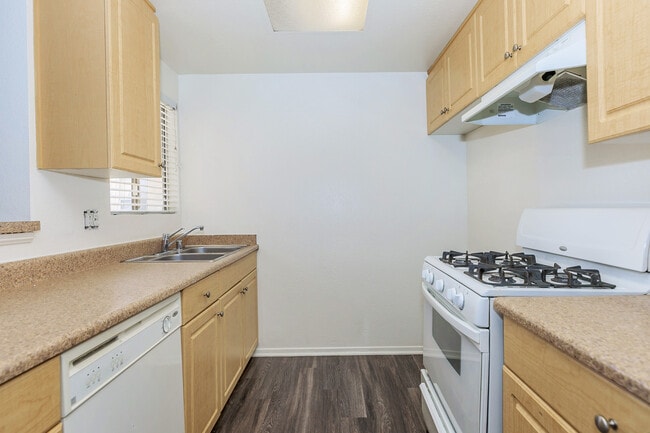 Mountain Creek Apartments