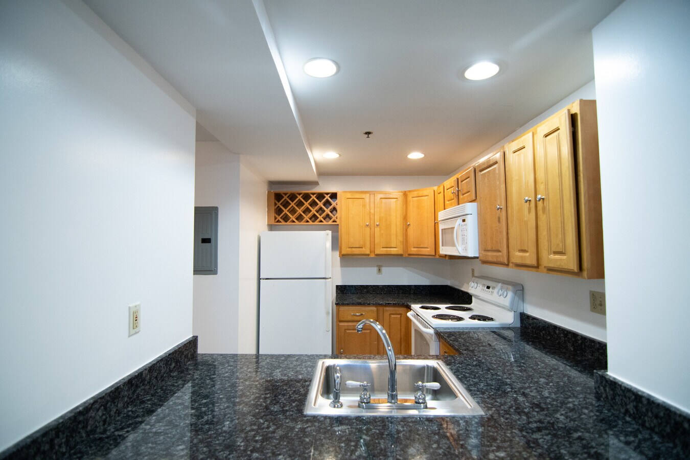 Photo - 28 Queensberry St Unit D