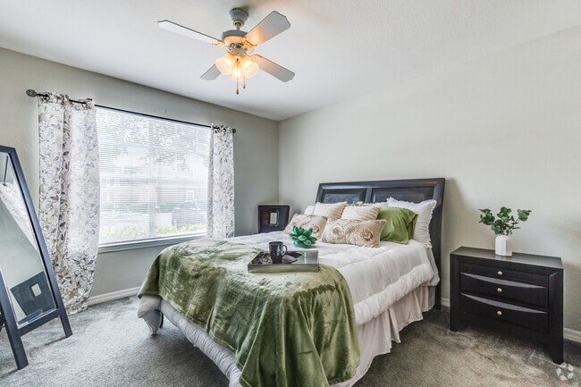 1BR, 1BA - 684SF - Primary Bedroom
