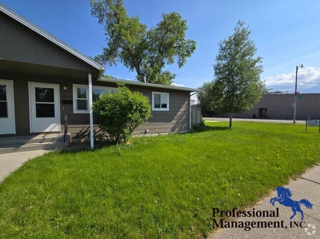 Building Photo - 2 bedroom in Billings MT 59101 Rental