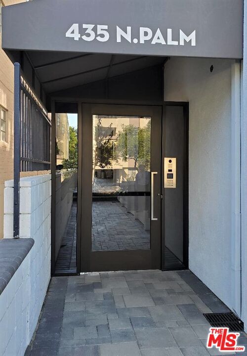 Photo - 435 N Palm Dr Unit 202