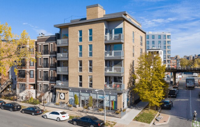 Photo - HIGHPOINT Lakeview on Sheffield