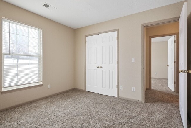 Photo - 2 bedroom 1.5 bath in Oak Grove-Available in July