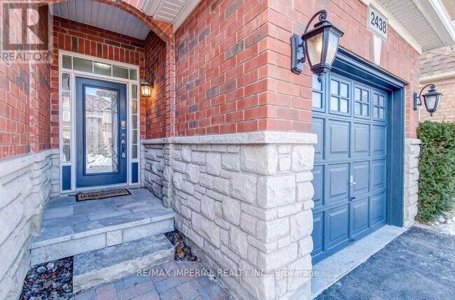 Photo - 2438 Felhaber Crescent