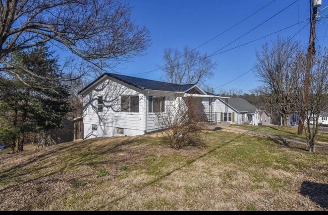 5 Lake St