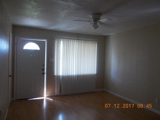 Photo - 112 Myra Lou Ave