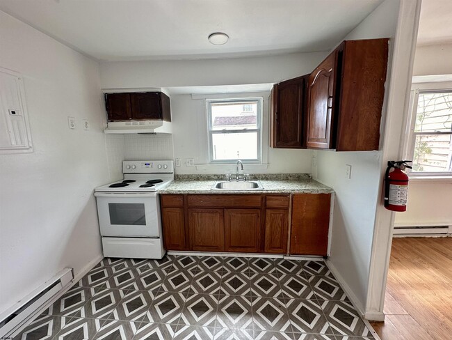 Photo - 2521 Centennial Ave