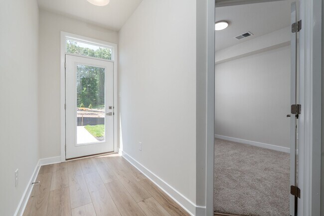 Photo - 12833 Red Clover Wy