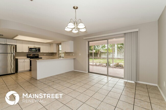 Photo - 1060 SE 20th Ct