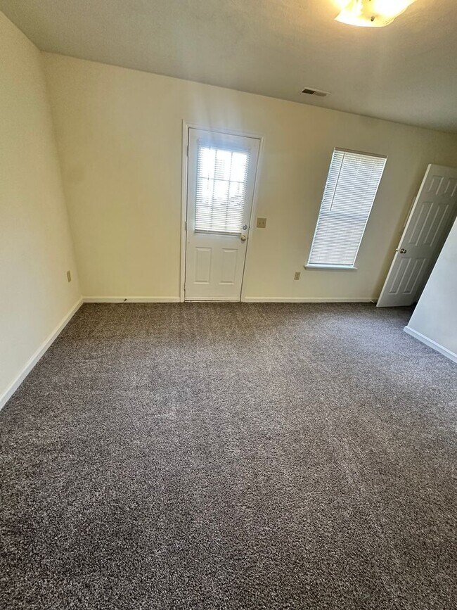 Photo - 3 Bed - 3Bath with Den