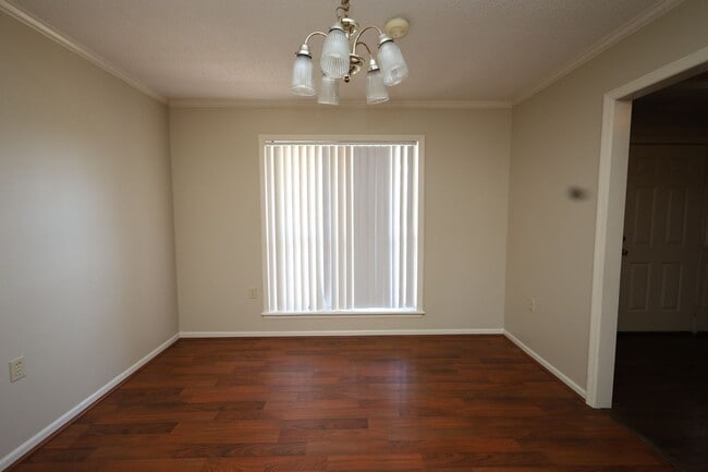 Photo - 5067 Pearl Davis Rd