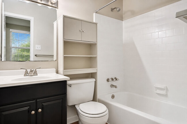 Live Oaks Apartments