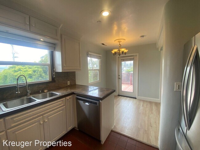 Photo - 3 br, 4 bath House - 17 Sunset Drive, Upst...