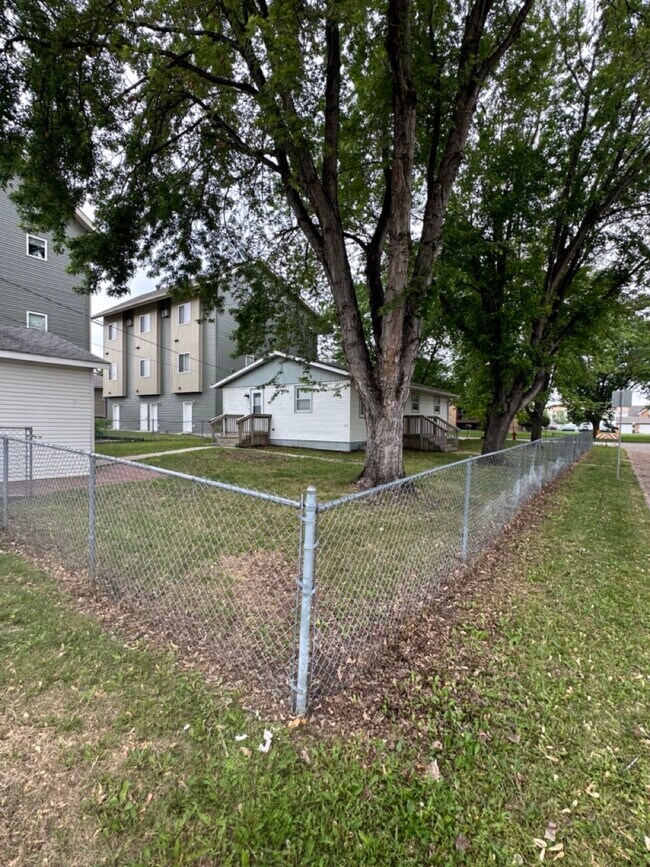 Photo - 1514 10th Ave N