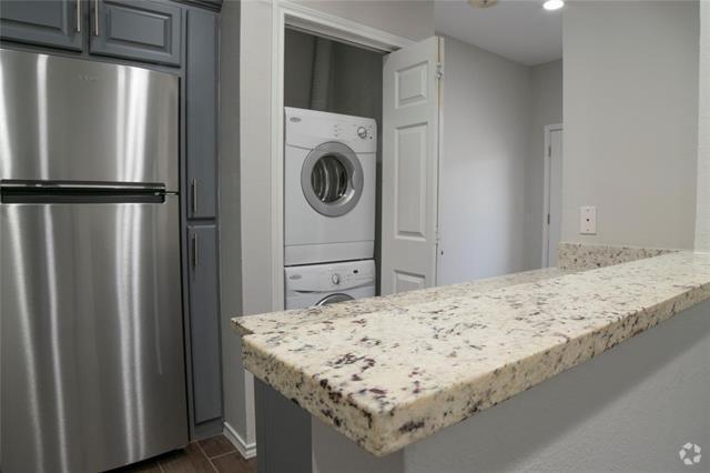 Building Photo - 4104 N Hall St Unit 331 Rental