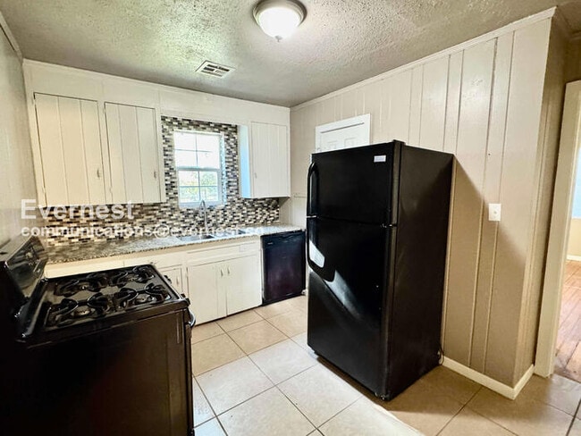 Photo - 917 S Urbana Ave