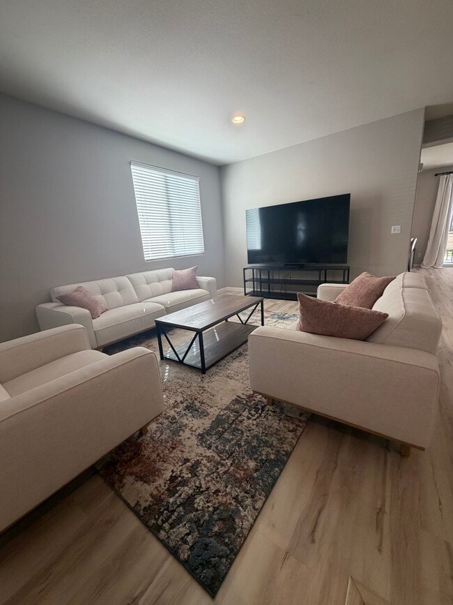 311 Dorinda Ct