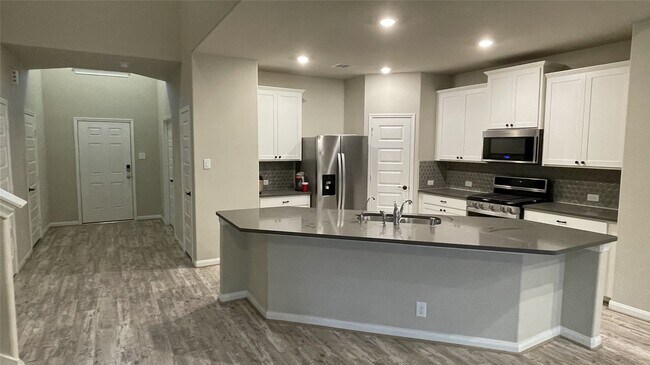 Photo - 5802 Golden Peak Ln