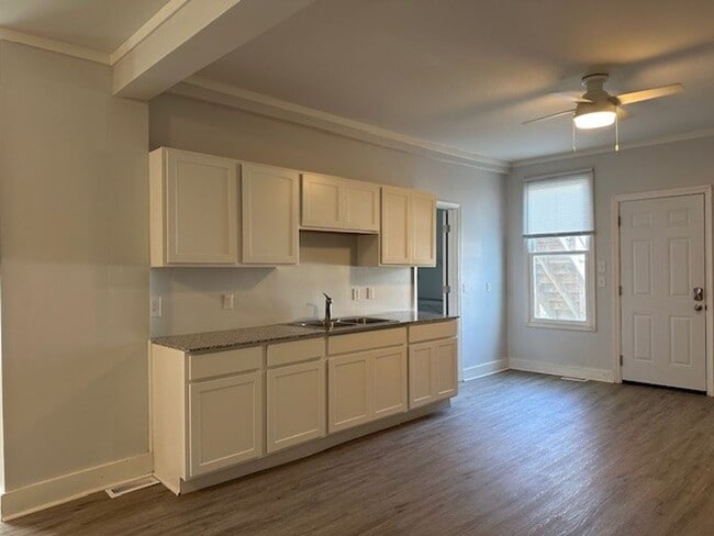 Photo - 327-329 E Main St - or 327A-100 Unit 100