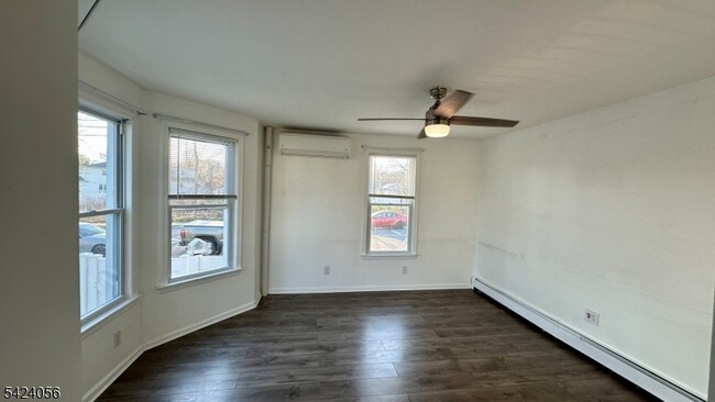 Photo - 529 Valley Rd Unit 1