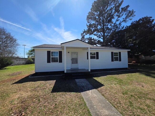 Photo - 1001 James St