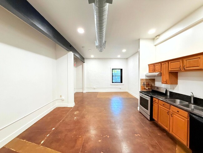 Photo - 1774 N Main St Unit B