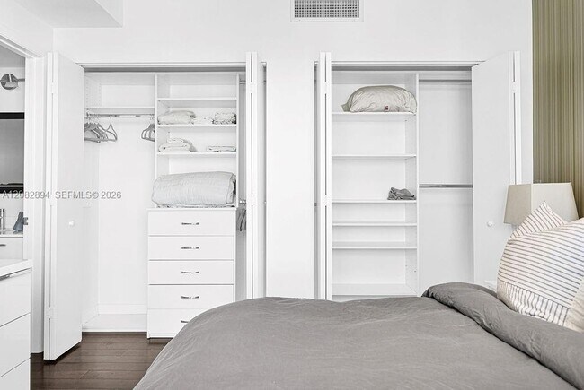 Photo - 92 SW 3rd St Unit 4806