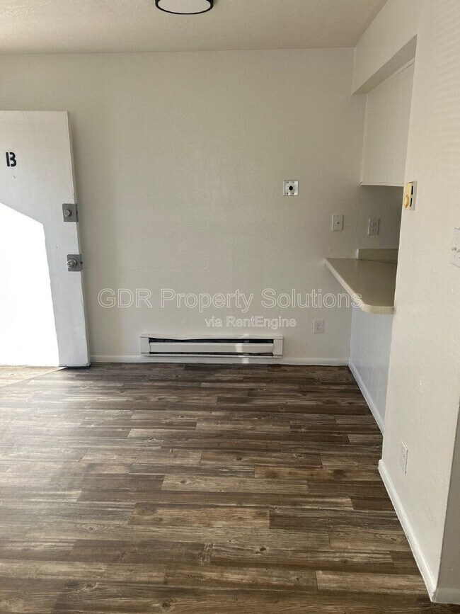 Photo - 3505 Tyson Pl NE Unidad B