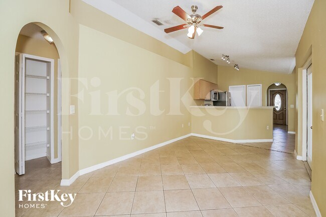 Photo - 730 Outrigger Dr